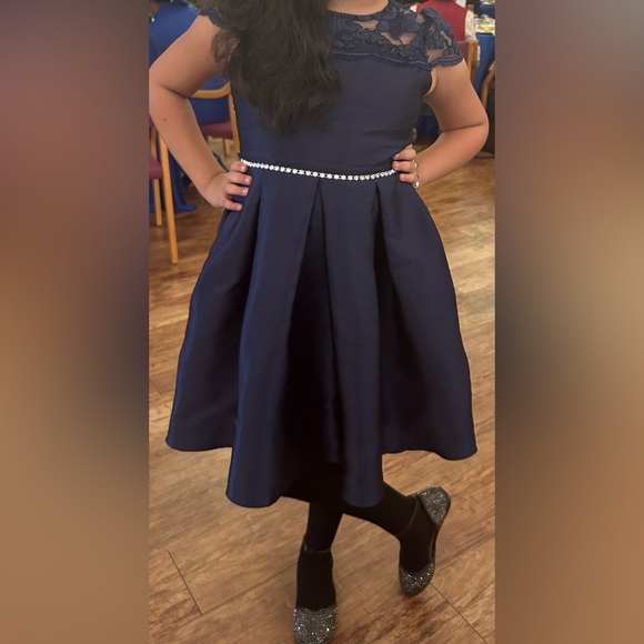 Girl’s Rare Editions Formal Lace Shoulder Rhinestone Waist Dress Size 14 - Picture 5 of 6